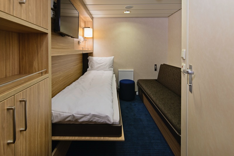 Polar Inside | Twin on lower or middle deck